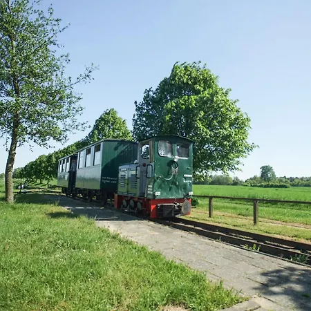 In Mit Terrasse Und Grill By Interhome Mönkebude